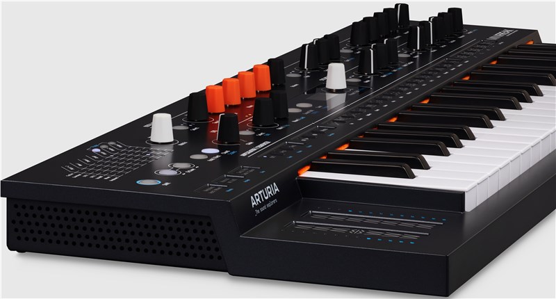 Arturia MiniFreak Hybrid Synthesizer