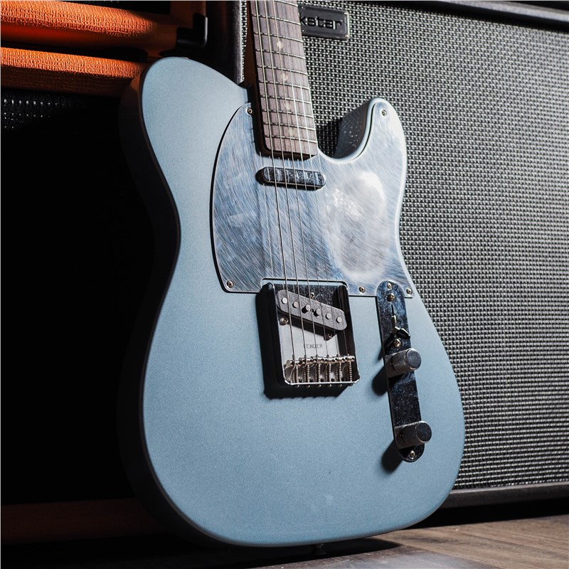 Fender Artist Chrissie Hynde Ice Blue Metallic Telecaster