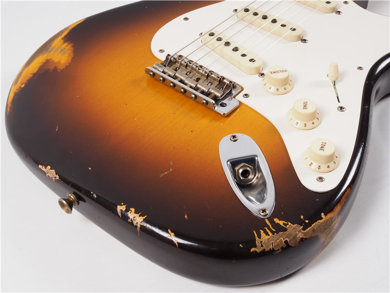 FenderCShopLTD59StratHRelicC2TSburst_5