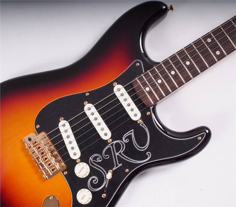 FenderCShopSRVSigStrat3CS_3