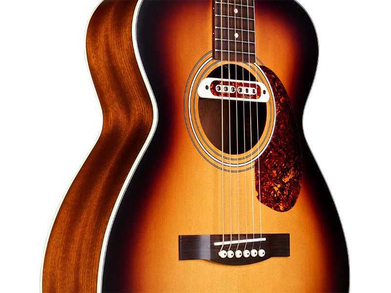 Guild M-240E Troubadour Westerly Concert