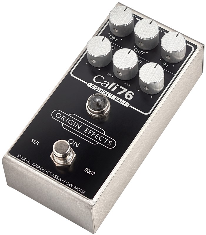 Cali76 Compact Bass Compressor Black Panel