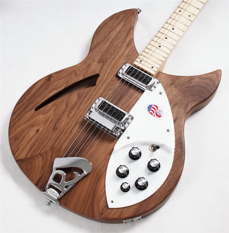 Rickenbacker330Walnut04