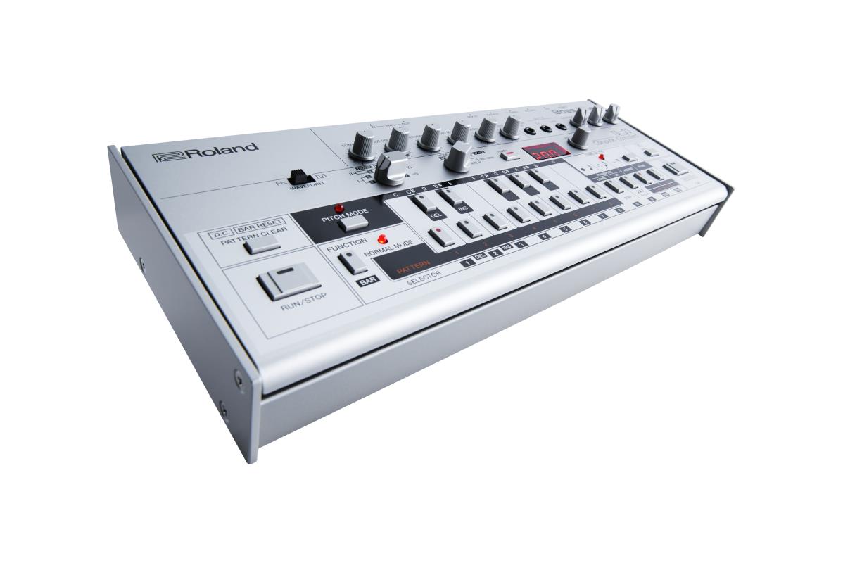 ROLAND TB-03 detail 1