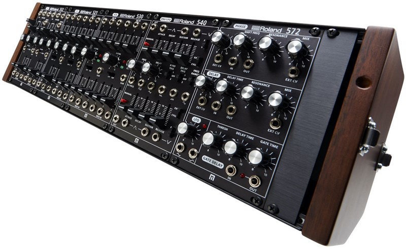 Roland System-500 3qtr Right View