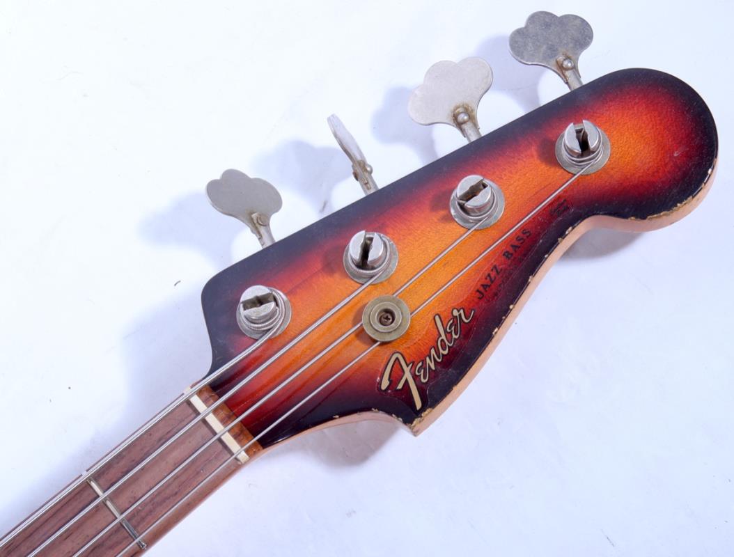 Fender Custom Shop 64 Jazz Bass Heavy Relic Black Over 3 Colour Sunburst 9033