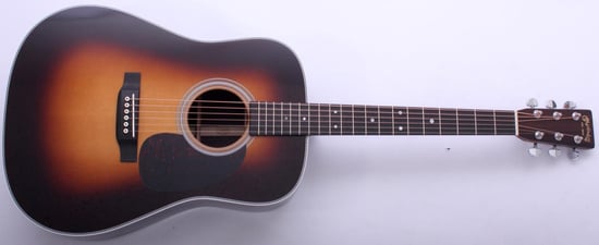 Martin HD-28 (Sunburst)