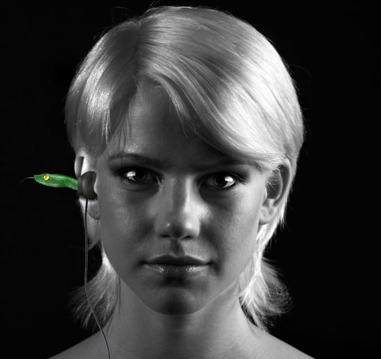 Quarkie Viper Head Green Headphones