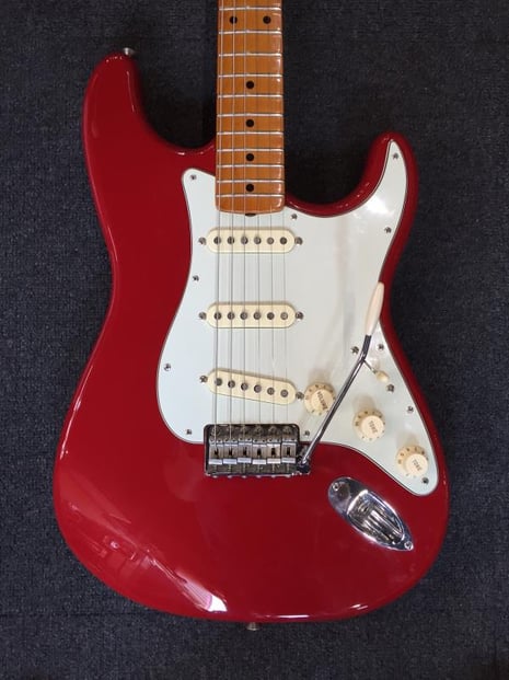 Fender stratocaster 50s deals reissue