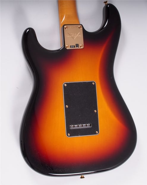 FenderCShopSRVSigStrat3CS_14