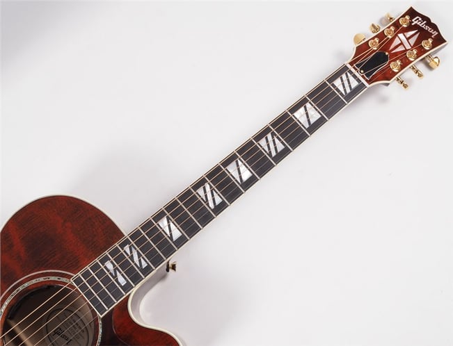 GibsonAcousticParlorChromaBB_5