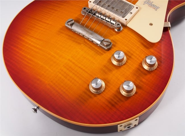 Gibson60LPStandVOSWCSburst_5