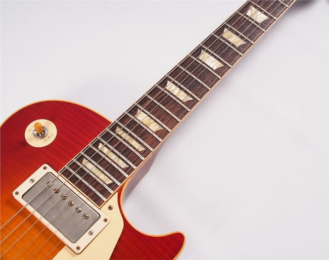 Gibson60LPStandVOSWCSburst_7