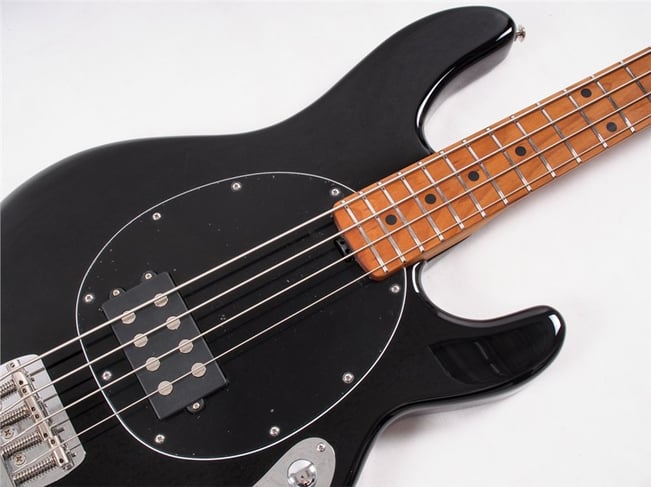 MusicManStingRaySBass2018Blk_3