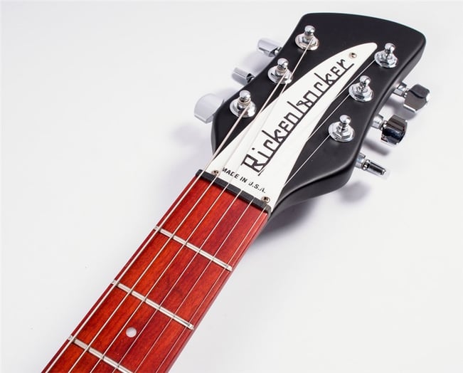 Rickenbacker330LtdMBlk_9