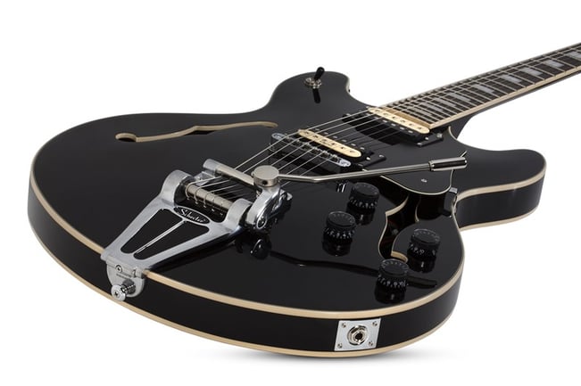 Schecter Corsair 2020, Gloss Black